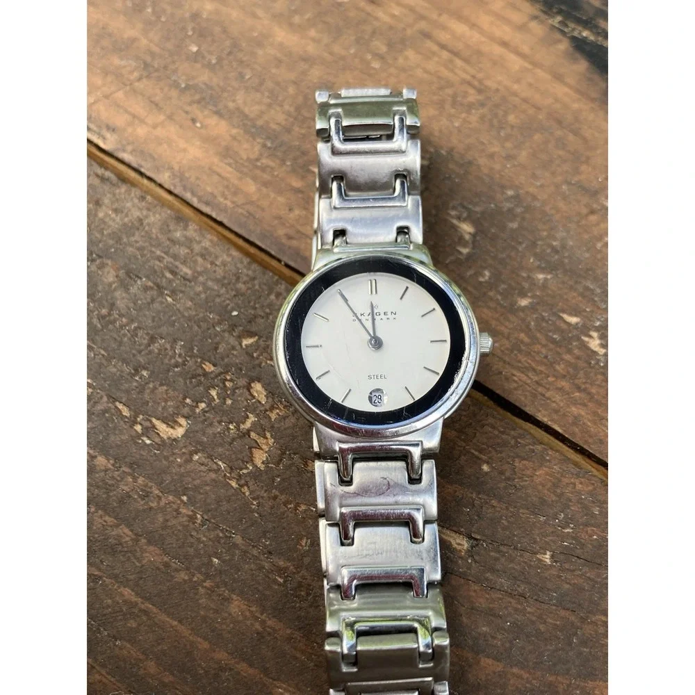 Skagen Denmark 695SSX Women's Stainless Steel Watch Silver Dial Date Quartz